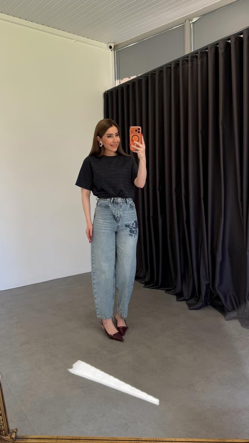 Gül Nakışlı Jean Mavi