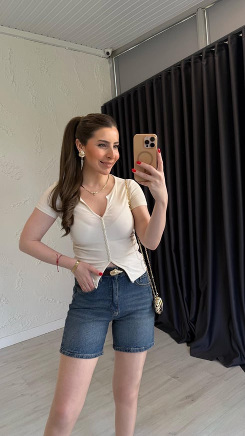 Mini Düğmeli Bluz Bej