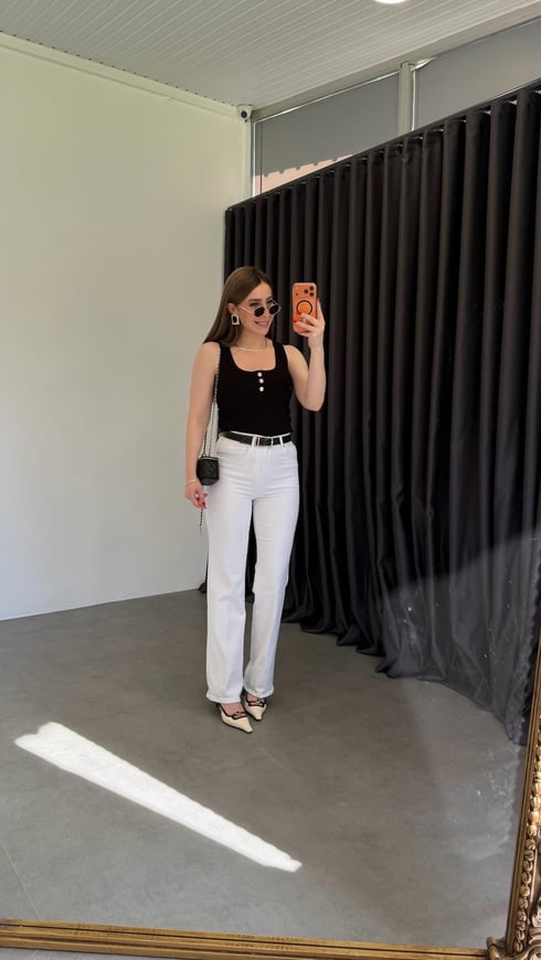 White Siyah Kemerli Likralı Jean Beyaz