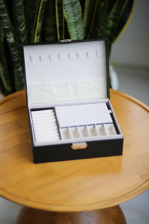 Big Kapaklı Takı Kutusu Siyah