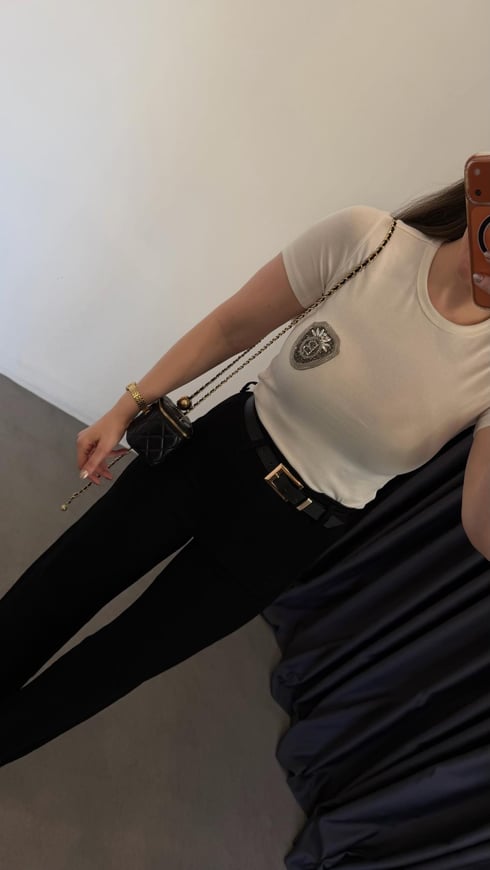 Golais B Taşlı T-shirt Ekru
