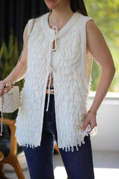 Püsküllü Örme Triko Yelek Ekru