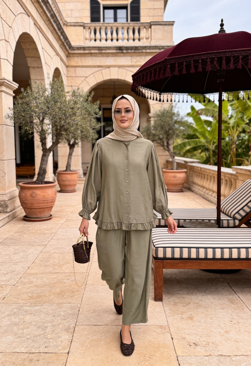 Lavin  Çilek Kumaş Fırfırlı Oversize Pantolonlu Takım-Haki