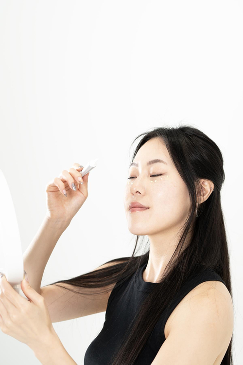 Bueno Bakuchiol Retinol Eye Cream günlük göz çevresi bakım rutini
