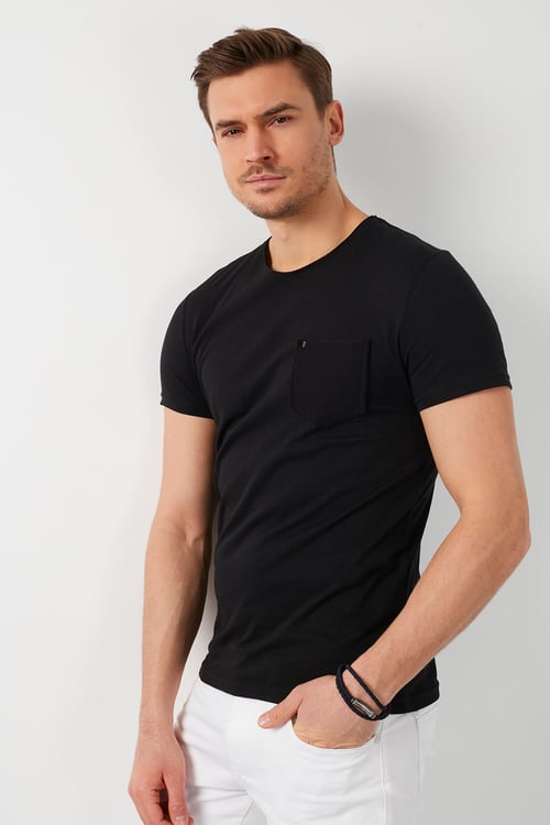 % 100 Pamuklu Slim Fit Bisiklet Yaka Cepli Erkek T Shirt 5902000 SİYAH