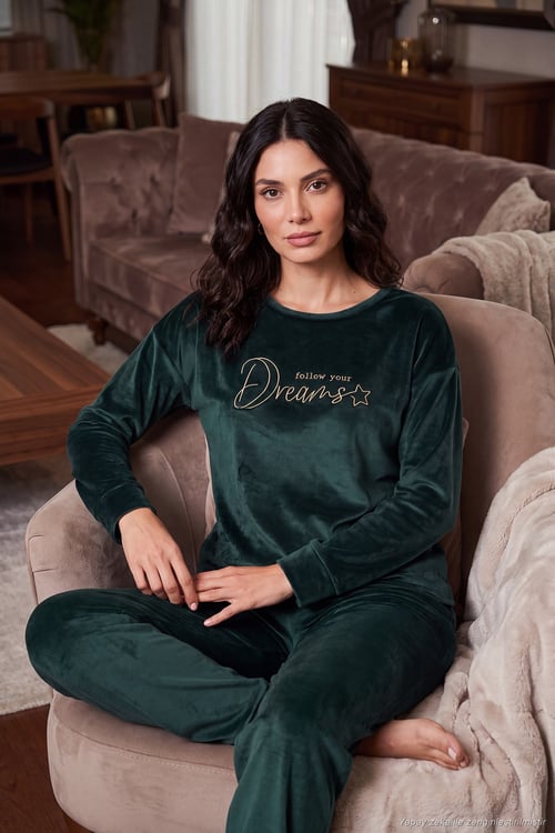 Bisiklet Yaka Yumuşak Dokulu Parlak Kadife Kadın Pijama Takımı 6094209 NEFTİ