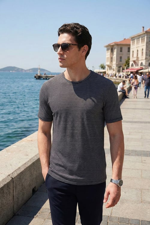 Buratti Pamuklu Regular Fit Çizgili Bisiklet Yaka Erkek T Shirt 5904030 LACİVERT