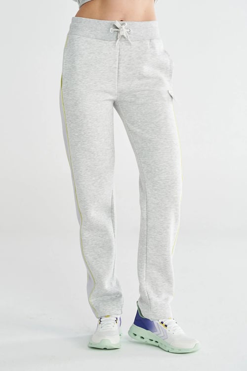Hummel Logolu Regular Fit Normal Bel Düz Paça Bayan Eşofman Altı 932314-9098 GRİ