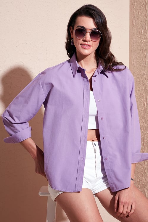 Lela Pamuklu Regular Fit Önü Kısa Arkası Uzun Oval Kesim Bayan Gömlek CF25S163867 LİLA