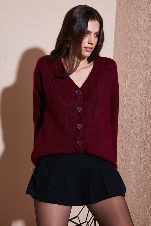 Lela Regular Fit V Yaka Düğmeli Triko Bayan Hırka 4616229 BORDO