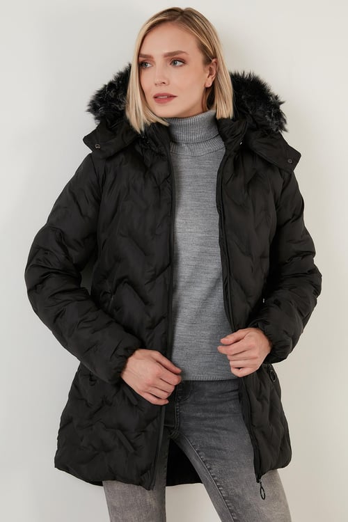 Lela Slim Fit Yakası Suni Kürklü Çıkarılabilir Kapüşonlu Uzun Bayan Mont 5760082 SİYAH