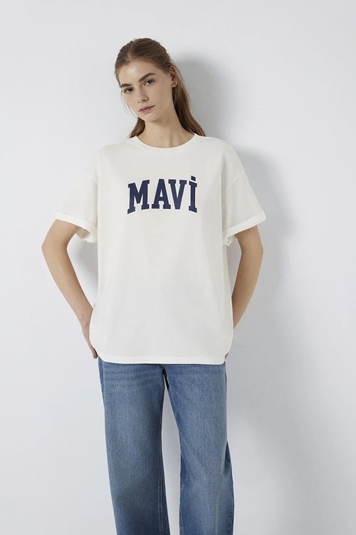Logolu Pamuklu Oversize Bisiklet Yaka Kadın T Shirt 1600843-81964 KIRIK BEYAZ
