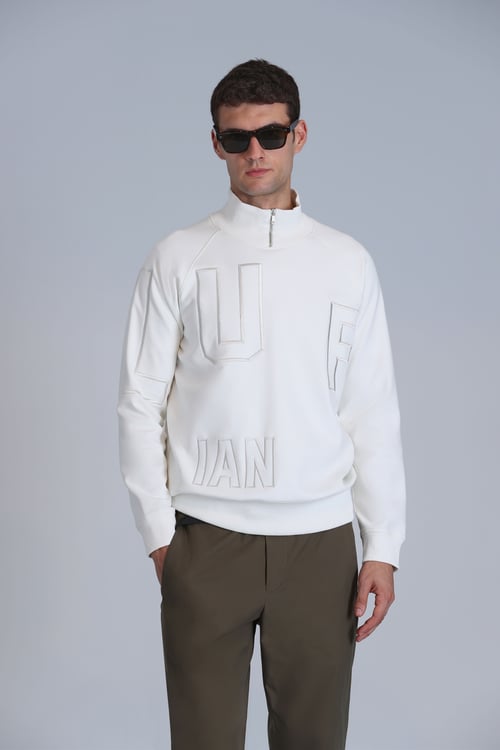 Lufian Pamuklu Regular Fit Yarım Fermuarlı Dik Yaka Logolu Erkek Sweat 112030131 KIRIK BEYAZ