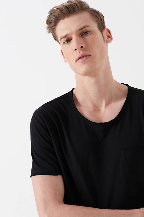 Mavi % 100 Pamuk Dar Kesim Bisiklet Yaka Basic Erkek T Shirt 062772-26341 SİYAH