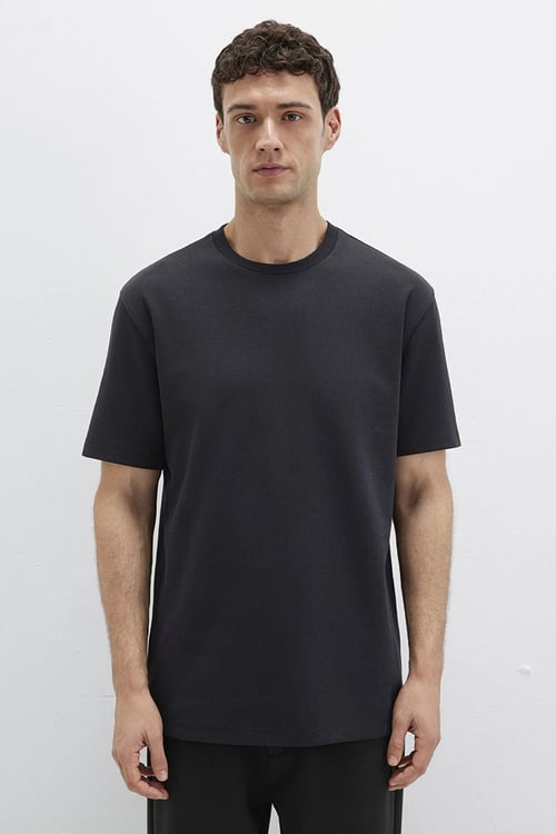 Mavi Pamuklu Bisiklet Yaka Basic Erkek T Shirt 0612731-900 SİYAH