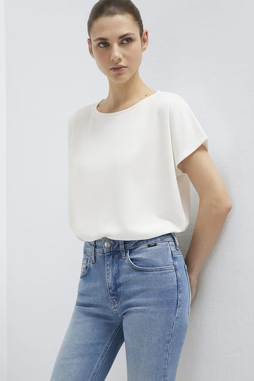 Mavi Yuvarlak Yaka Bol Rahat Basic Kadın T Shirt 167245-25705 EKRU