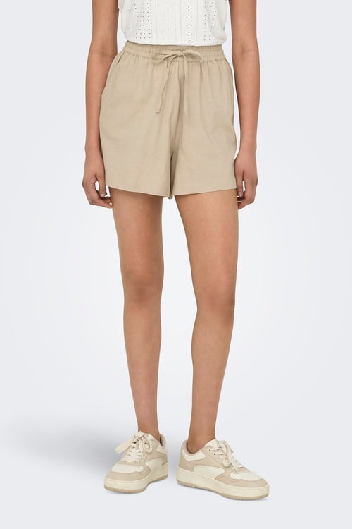 Onljakiri Keten Karışımlı Comfort Fit Belden Bağlamalı Kadın Short 15346498 BEJ