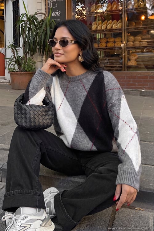 Oversize Fit Bisiklet Yaka Baklava Desenli Kadın Kazak 4615578 ANTRASİT