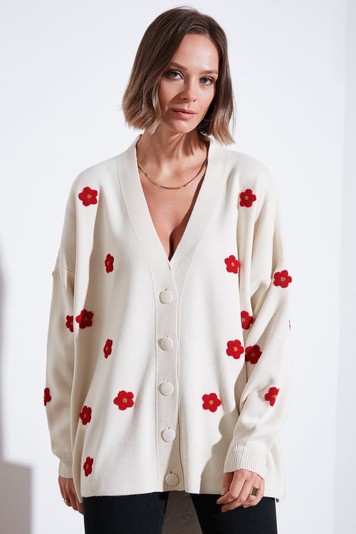 Oversize Fit Çiçekli Düğmeli V Yaka Soft Akrilik Kadın Hırka 4616192 KREM