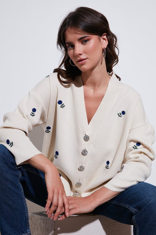 Oversize Fit Desenli V Yaka Triko Kadın Hırka 4616193 Krem-Saks