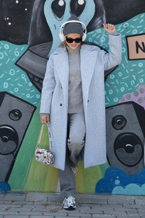 Oversize Fit Mono Yaka Düğmeli Buklet Uzun Kaşe Kadın Kaban 6810236 BEBE MAVİ