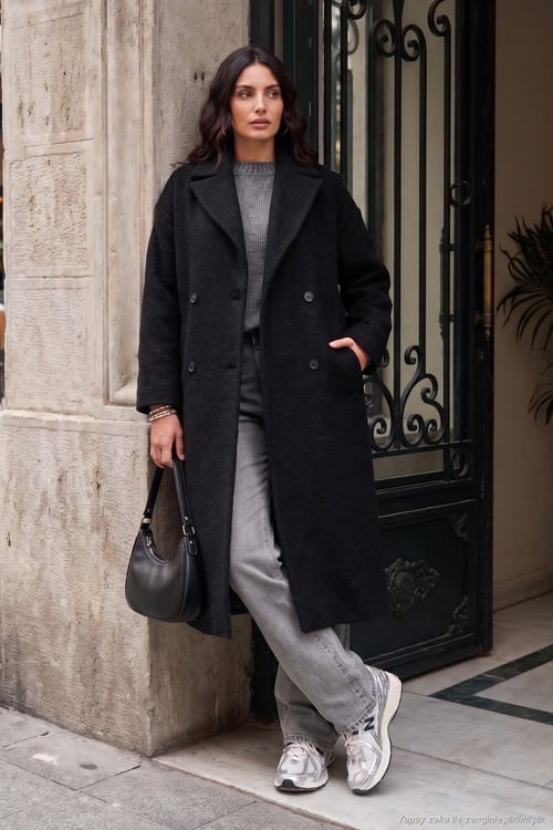 Oversize Fit Mono Yaka Düğmeli Buklet Uzun Kaşe Kadın Kaban 6811997 SİYAH