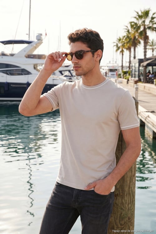 Pamuklu Bisiklet Yaka Kontrast Şeritli Erkek T Shirt 5904034 TAŞ