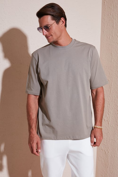 Pamuklu Oversize Bisiklet Yaka Basic Erkek T Shirt 5902365 Vizon Yeşili