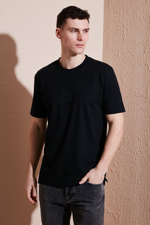 Pamuklu Regular Fit Bisiklet Yaka Erkek T Shirt 5902948 SİYAH
