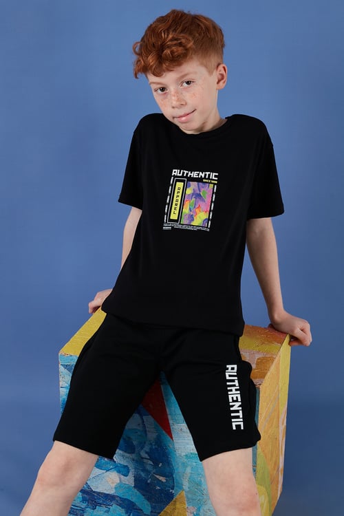 Pamuklu Regular Fit Bisiklet Yaka Şortlu Alt-Üst Erkek Çocuk Takım 6212011 SİYAH