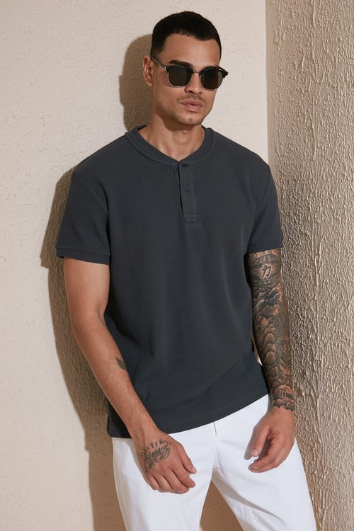 Pamuklu Relaxed Fit Düğmeli Sıfır Yaka Erkek T Shirt 5902737 ANTRASİT