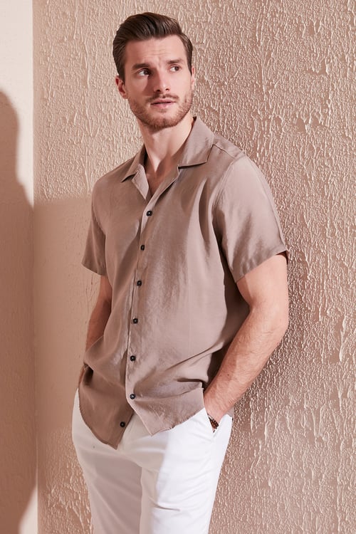 Regular Fit Apaş Yaka Kısa Kollu Modal Erkek Gömlek CF24S117929 CAMEL