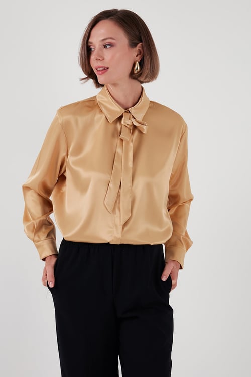 Regular Fit Bağlama Detaylı Saten Kadın Gömlek 611GO00159 GOLD