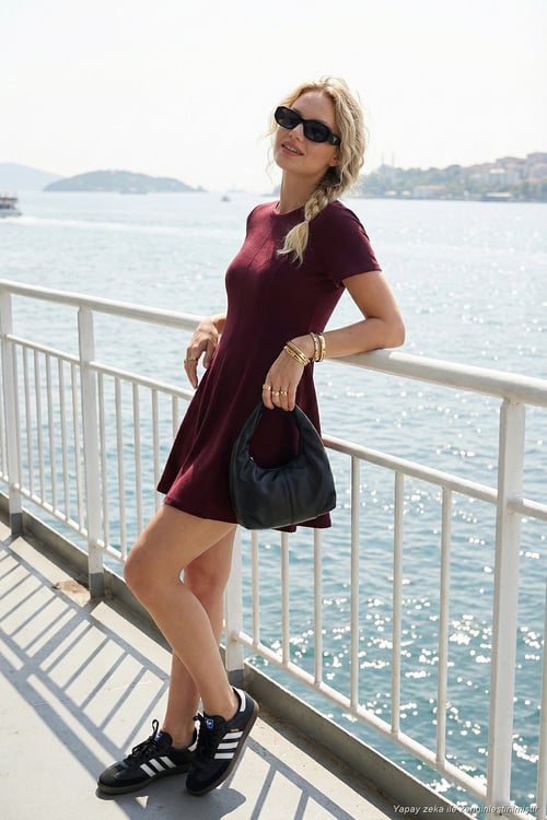 Regular Fit Bisiklet Yaka Pileli Mini Kadın Elbise 5866342 BORDO