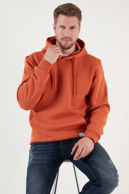 Regular Fit Kapüşonlu Kanguru Cepli İçi Tüylü Yumuşak Şardonlu Erkek Sweat 5905281 Tarçın