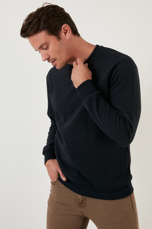 Slim Fit Bisiklet Yaka Pamuklu Erkek Kazak 4562013W4 LACİVERT