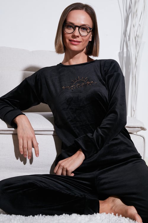 Standart Fit Bisiklet Yaka Yumuşak Kadife Kadın Pijama Takımı 6094201 SİYAH