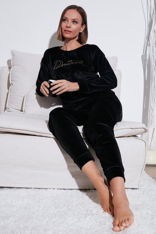 Standart Fit Bisiklet Yaka Yumuşak Kadife Kadın Pijama Takımı 6094202 SİYAH