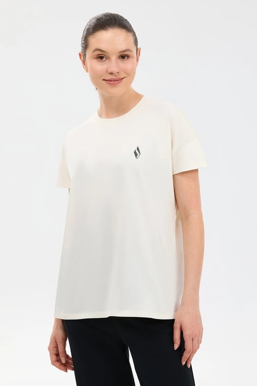 W Crew Neck Graphic Tee Logolu Bisiklet Yaka Kadın T Shirt S2214823855 BEYAZ