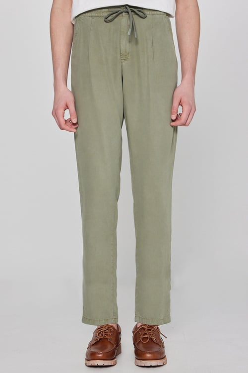Wrangler Regular Fit Normal Bel Düz Paça Erkek Pantolon W2610167 X45 Olive