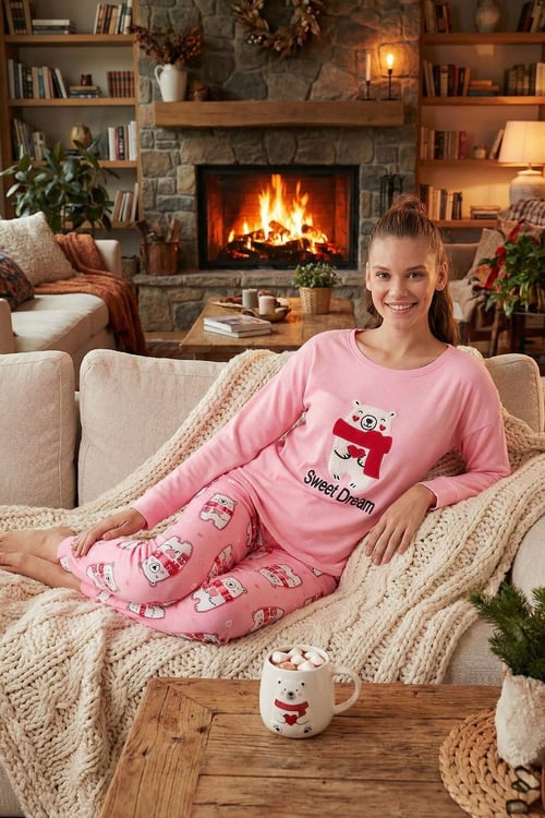 Yumuşak Dokulu Standart Fit Bisiklet Yaka Desenli Kışlık Rahat Kadın Pijama Takımı 6095700 PEMBE