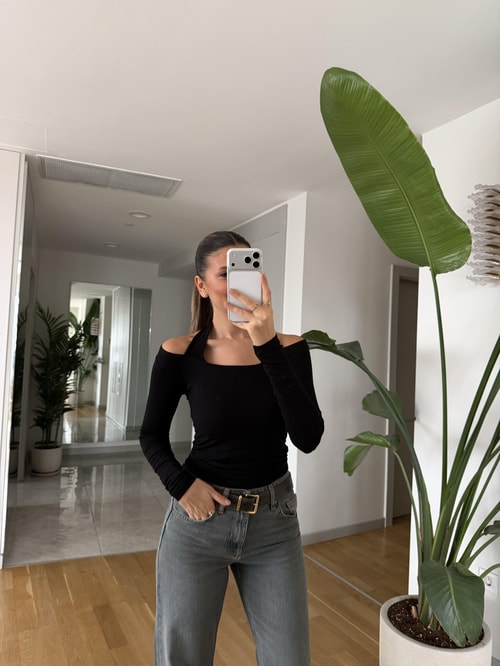 Boyundan Geçmeli  Penye Bluz - Siyah