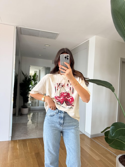 Cherry Baskılı Ekru Tişört