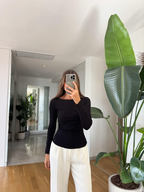 Dilvin Kayık Yaka Drapeli Basic - Siyah