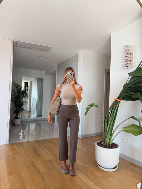 Gizli Cep Detaylı Mini Flare Pantolon - Vizon