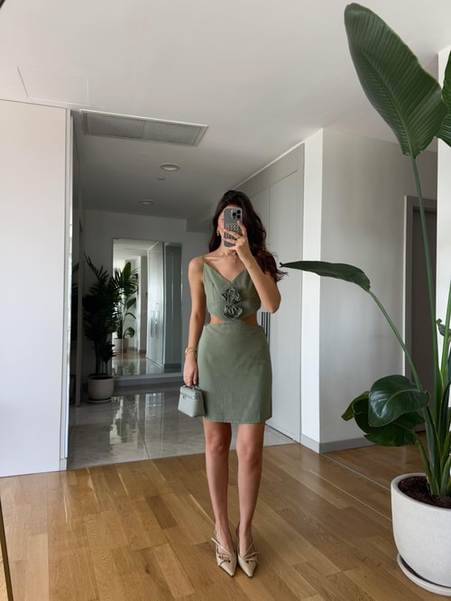 Gül Detaylı Askılı Elbise- Mint