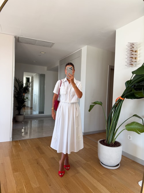 Lisa Nakış Detaylı Etekli Takım 