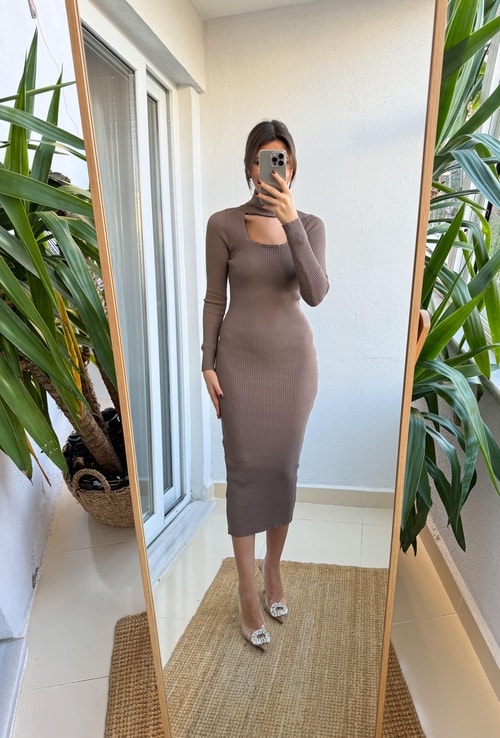 Pencere Yaka Triko Elbise-Vizon