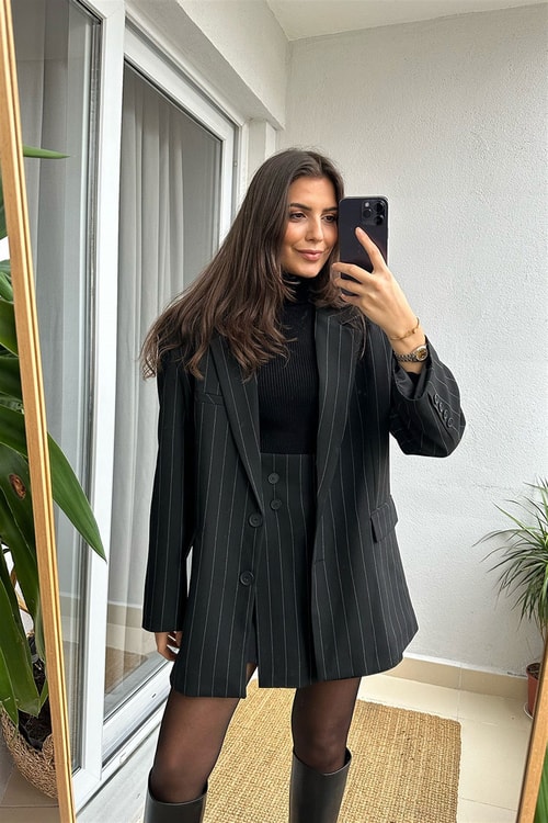 Premium Siyah Çizgili Blazer Ceket