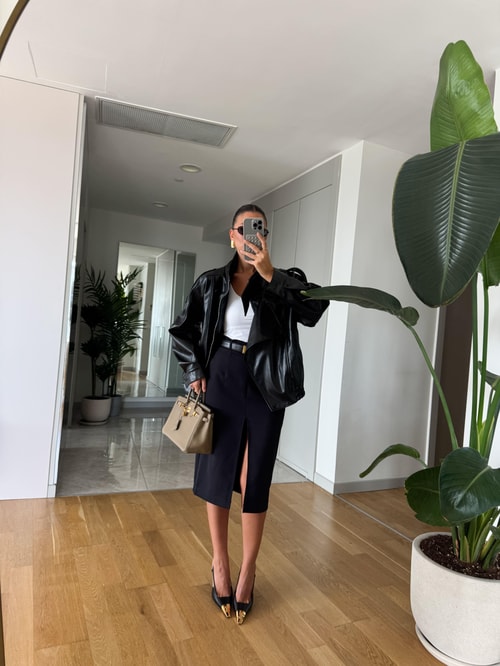 Siyah Derin Yırtmaçlı Midi Etek 